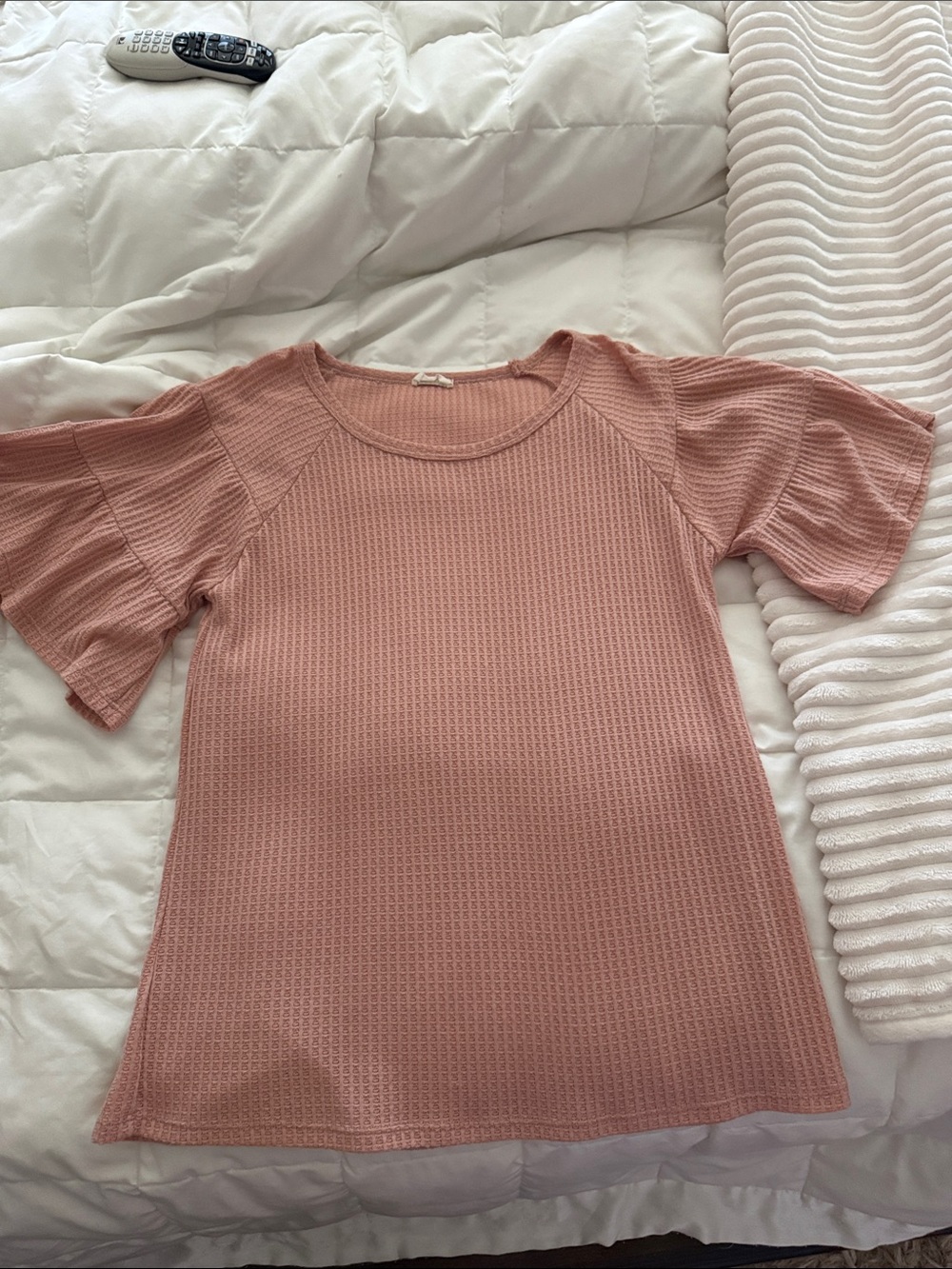BiBi Dusty Rose Waffle Knit Flutter Sleeve Tee fits oversized